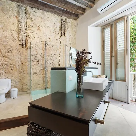 Casa Del Dragon - Modern Colonial Vacation Home, Сasa de vacaciones Cartagena