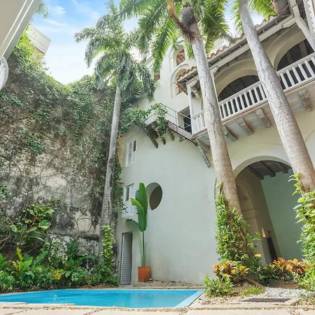 Casa Del Dragon - Modern Colonial Vacation Home, *