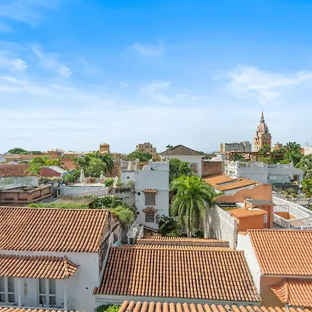 Casa Del Dragon - Modern Colonial Vacation Home, Cartagena