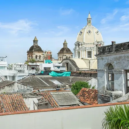 Casa Del Dragon - Modern Colonial Vacation Home,